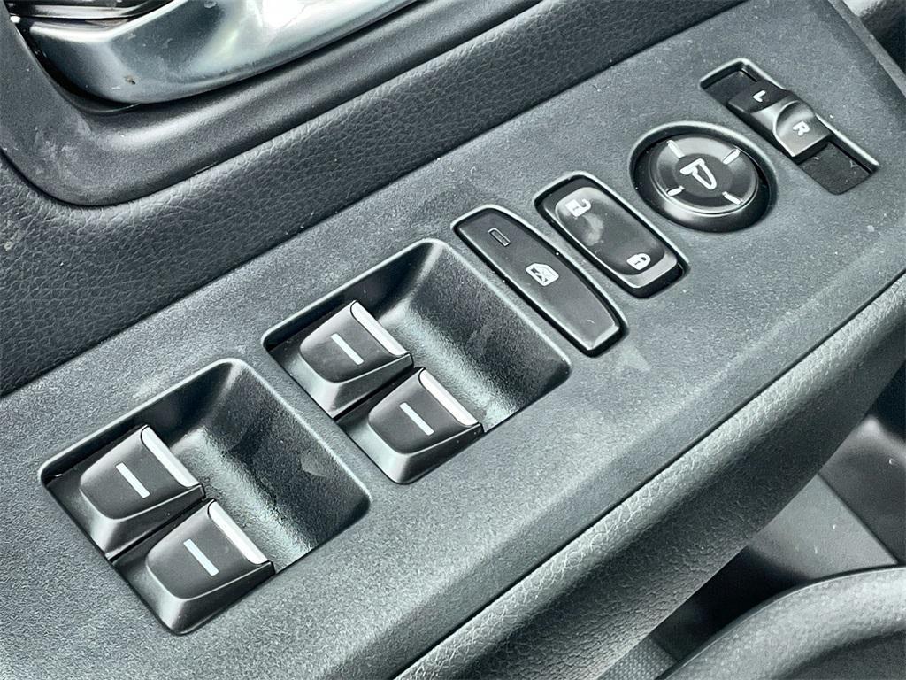 new 2025 Honda Pilot car, priced at $48,235
