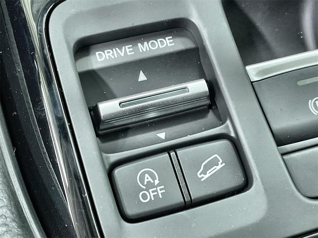 new 2025 Honda Pilot car, priced at $44,698