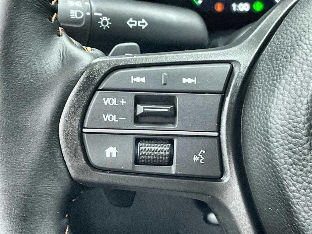 new 2025 Honda CR-V Hybrid car, priced at $38,335