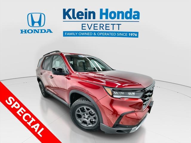 new 2025 Honda Pilot car, priced at $46,888