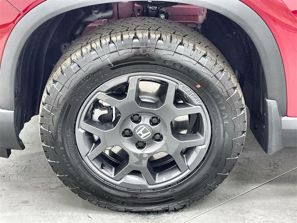 new 2025 Honda Pilot car, priced at $48,637