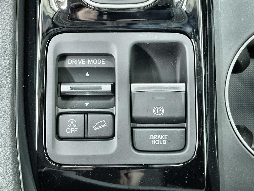 new 2025 Honda Pilot car, priced at $49,800
