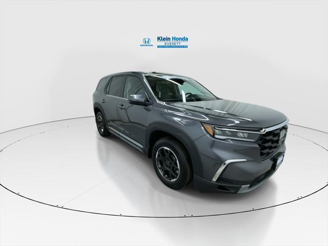 new 2025 Honda Pilot car, priced at $49,800