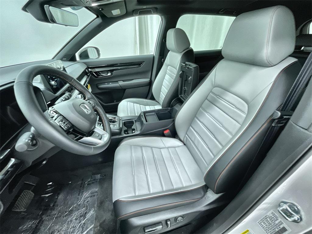 new 2026 Honda CR-V Hybrid car, priced at $44,155