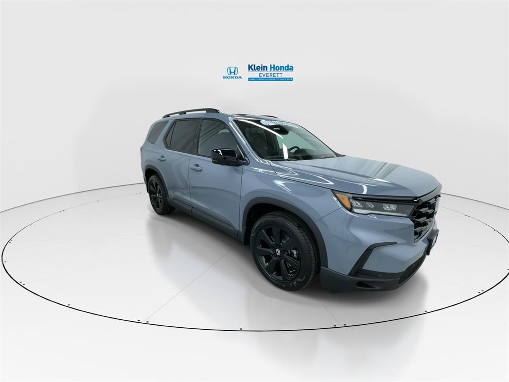 new 2025 Honda Pilot car, priced at $56,530