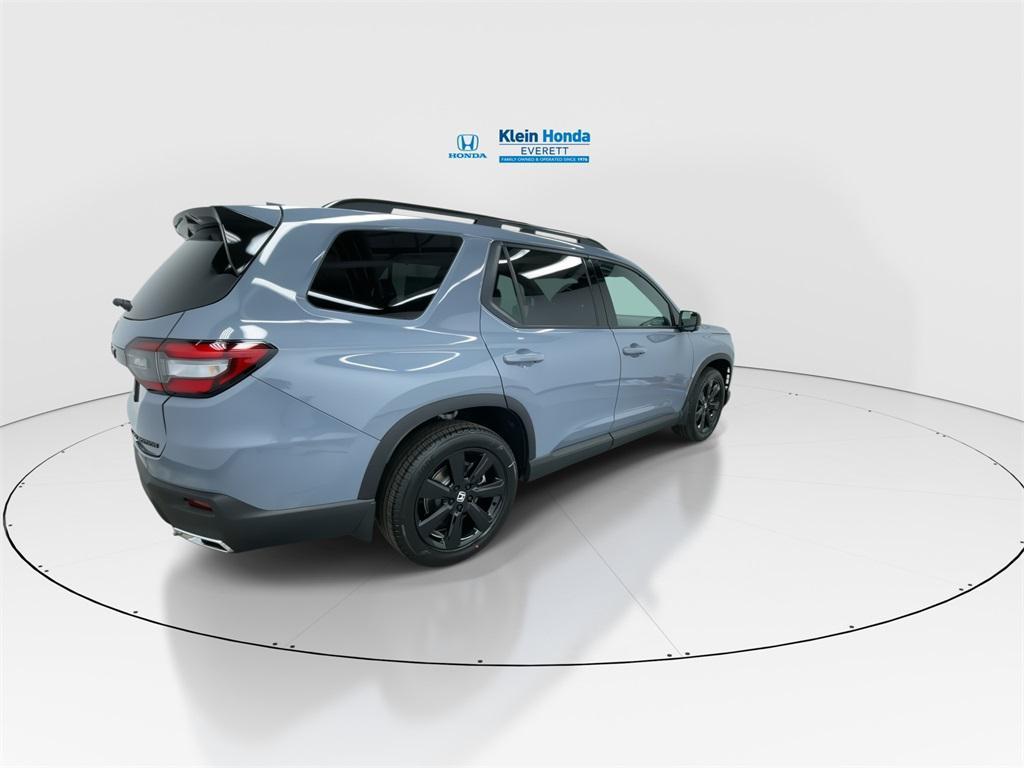 new 2025 Honda Pilot car, priced at $56,530