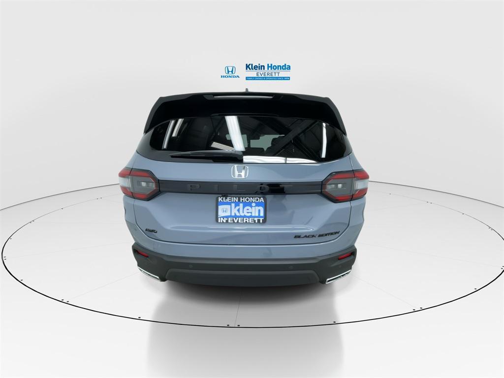 new 2025 Honda Pilot car, priced at $56,530