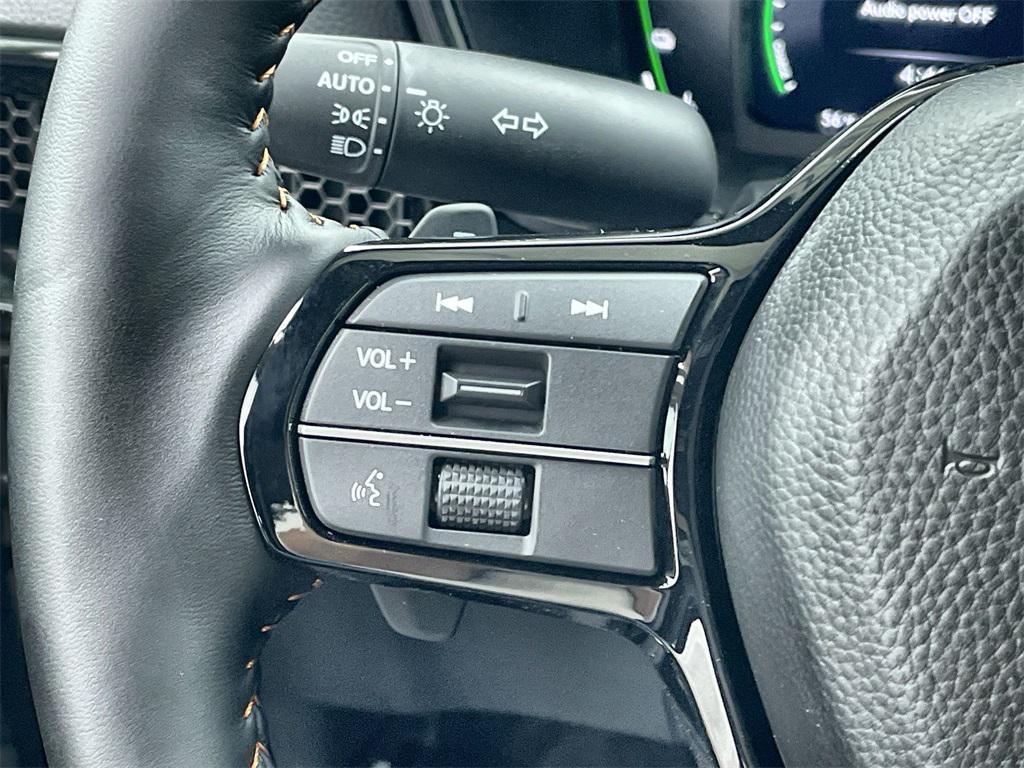 new 2026 Honda CR-V Hybrid car, priced at $43,700