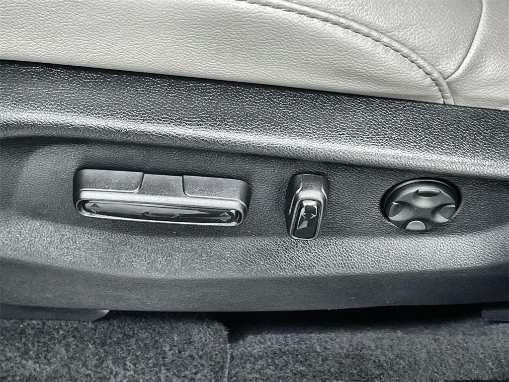 used 2020 Honda CR-V car, priced at $28,999