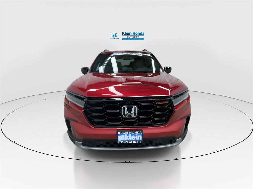 new 2025 Honda Pilot car, priced at $51,350