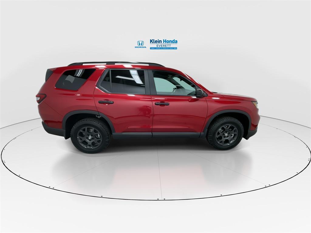 new 2025 Honda Pilot car, priced at $51,350