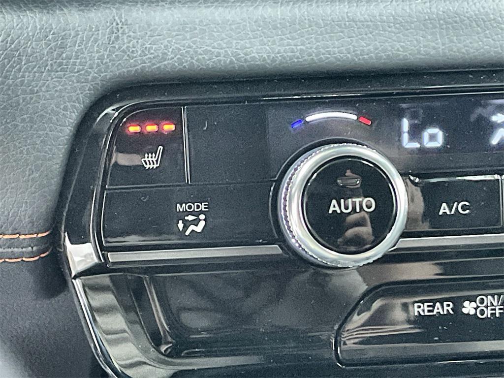 new 2025 Honda Pilot car, priced at $51,350