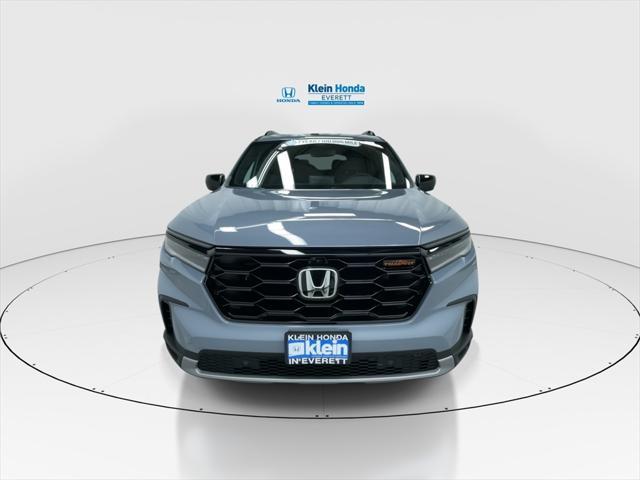 new 2025 Honda Pilot car, priced at $51,305