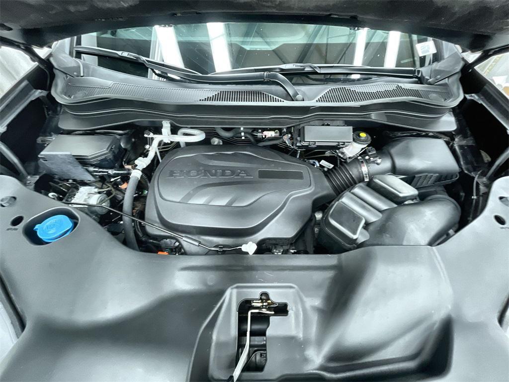 used 2022 Honda Passport car, priced at $33,699