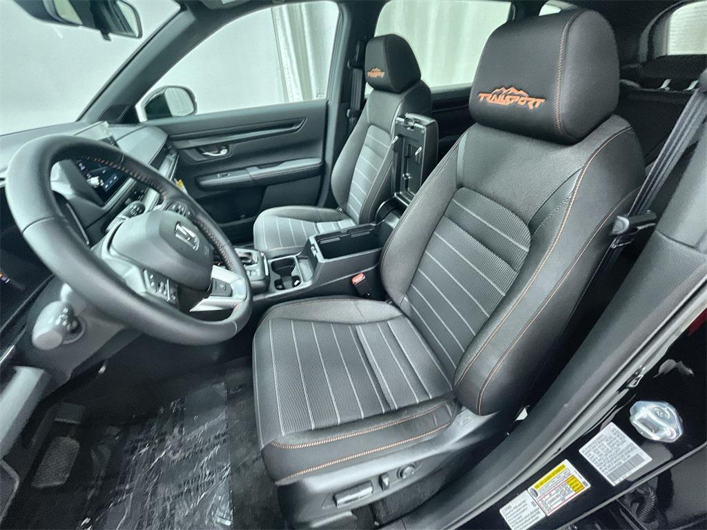 new 2026 Honda CR-V Hybrid car, priced at $40,250