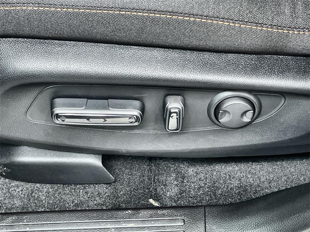 new 2026 Honda CR-V Hybrid car, priced at $40,250