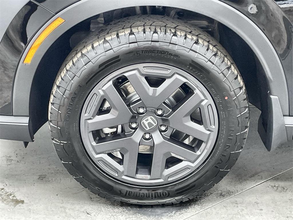 new 2026 Honda CR-V Hybrid car, priced at $40,250