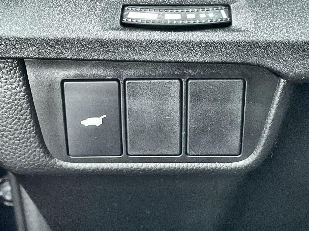 new 2026 Honda CR-V Hybrid car, priced at $41,675