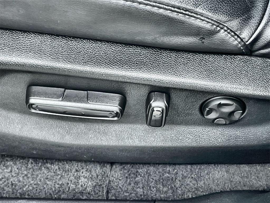 used 2020 Honda CR-V car, priced at $26,599