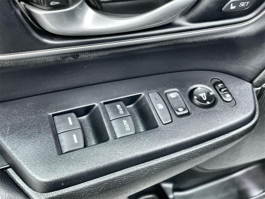 used 2020 Honda CR-V car, priced at $26,599