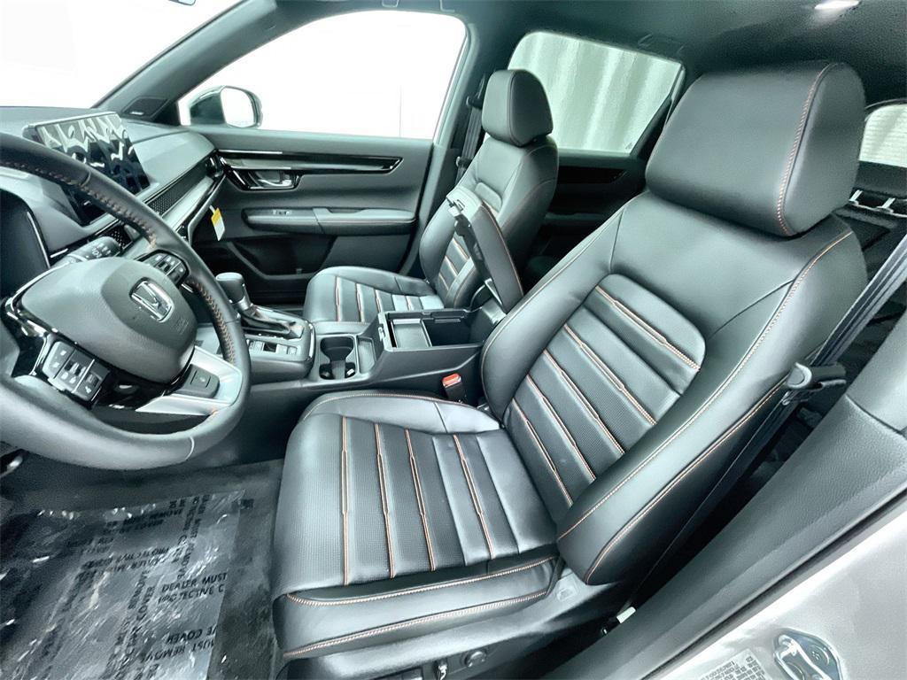 new 2026 Honda CR-V Hybrid car, priced at $44,155