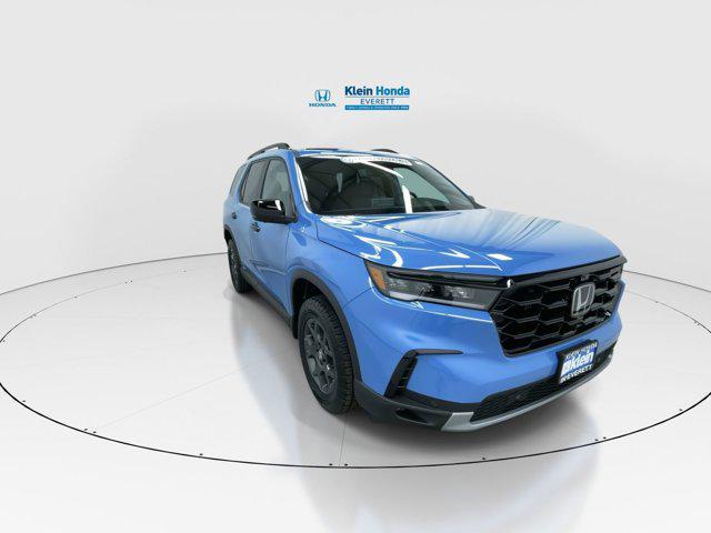 new 2025 Honda Pilot car, priced at $46,750