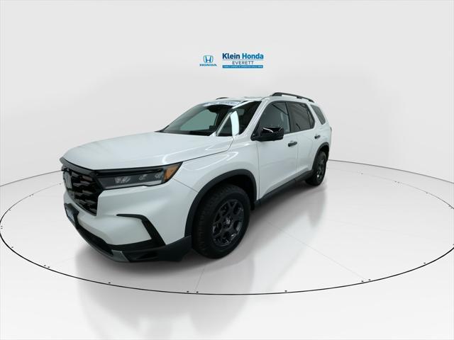new 2025 Honda Pilot car, priced at $51,785