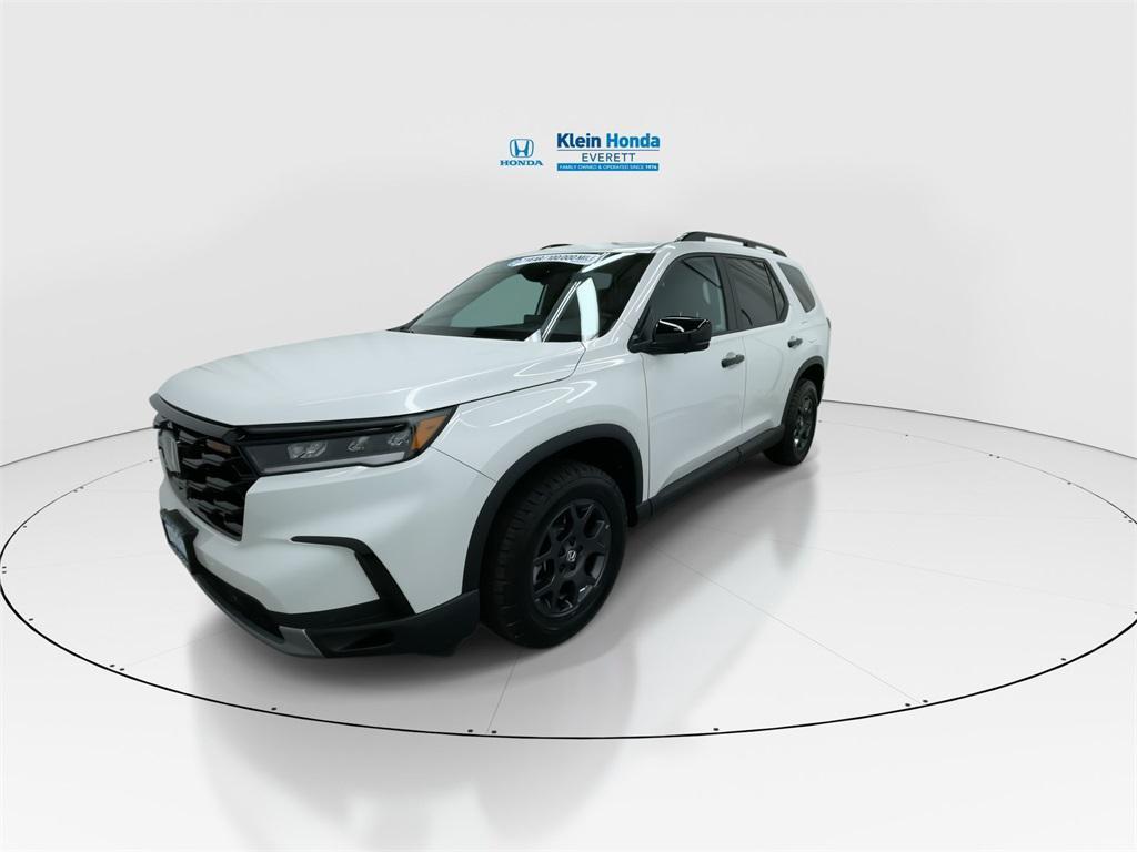 new 2025 Honda Pilot car, priced at $51,785