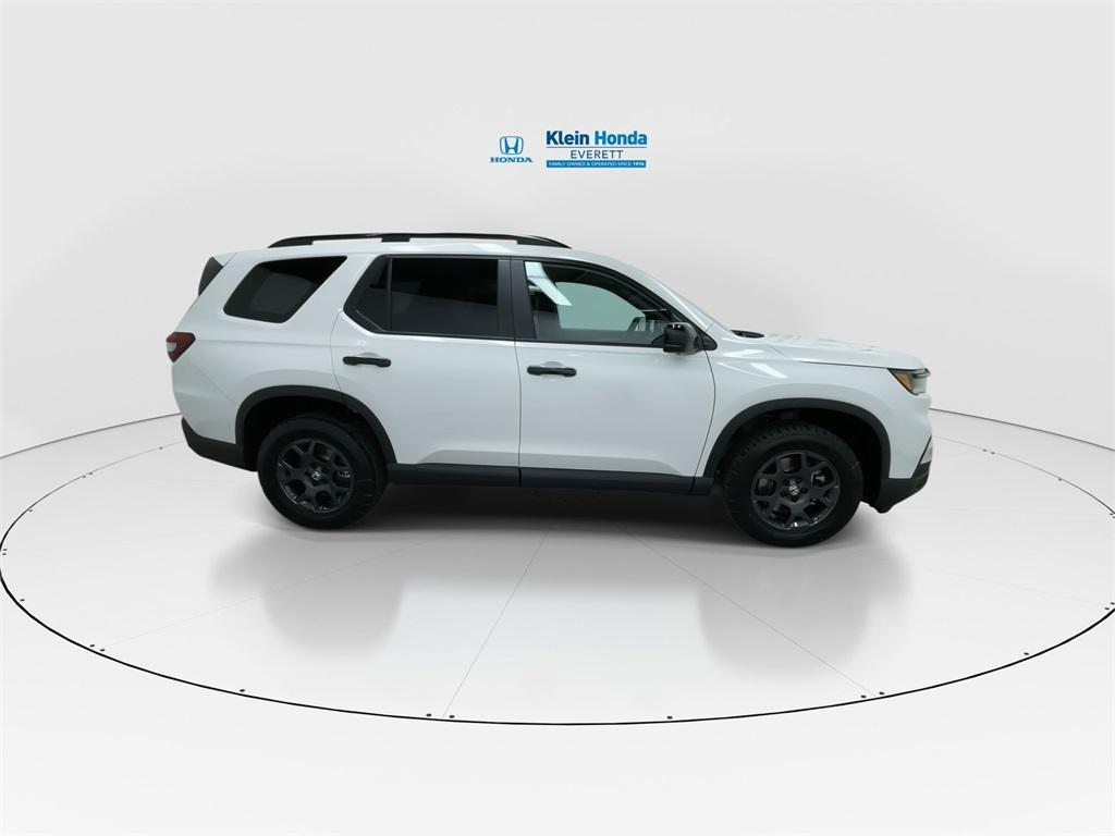 new 2025 Honda Pilot car, priced at $51,785