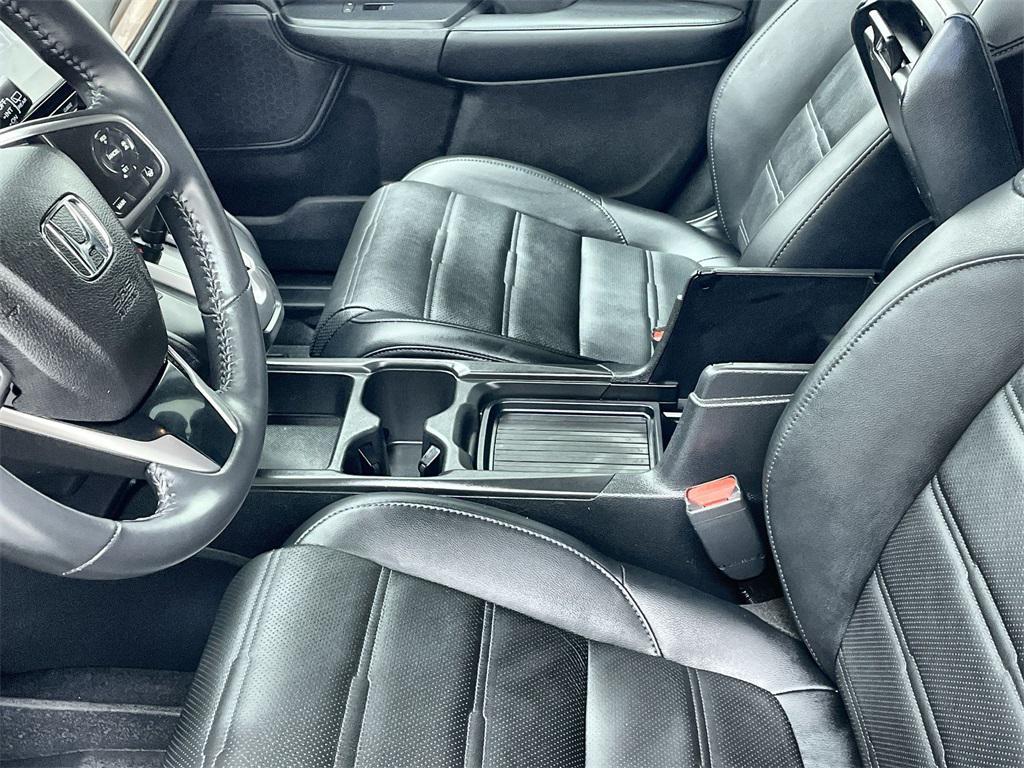 used 2022 Honda CR-V car, priced at $29,999