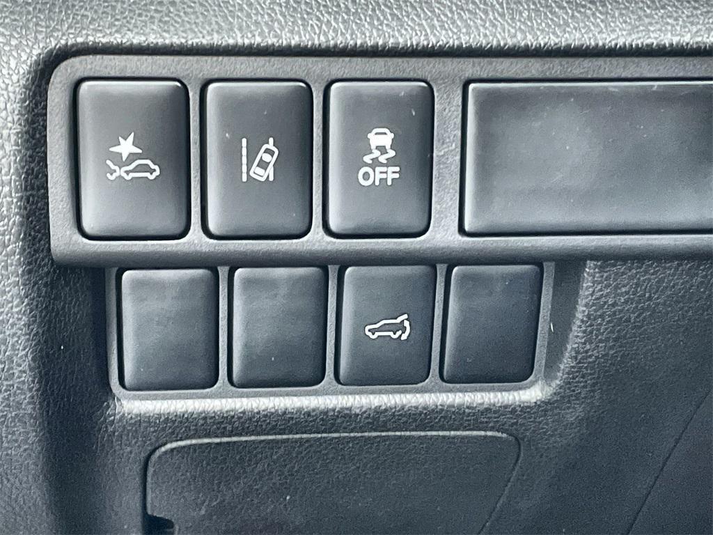 used 2024 Mitsubishi Eclipse Cross car, priced at $21,999