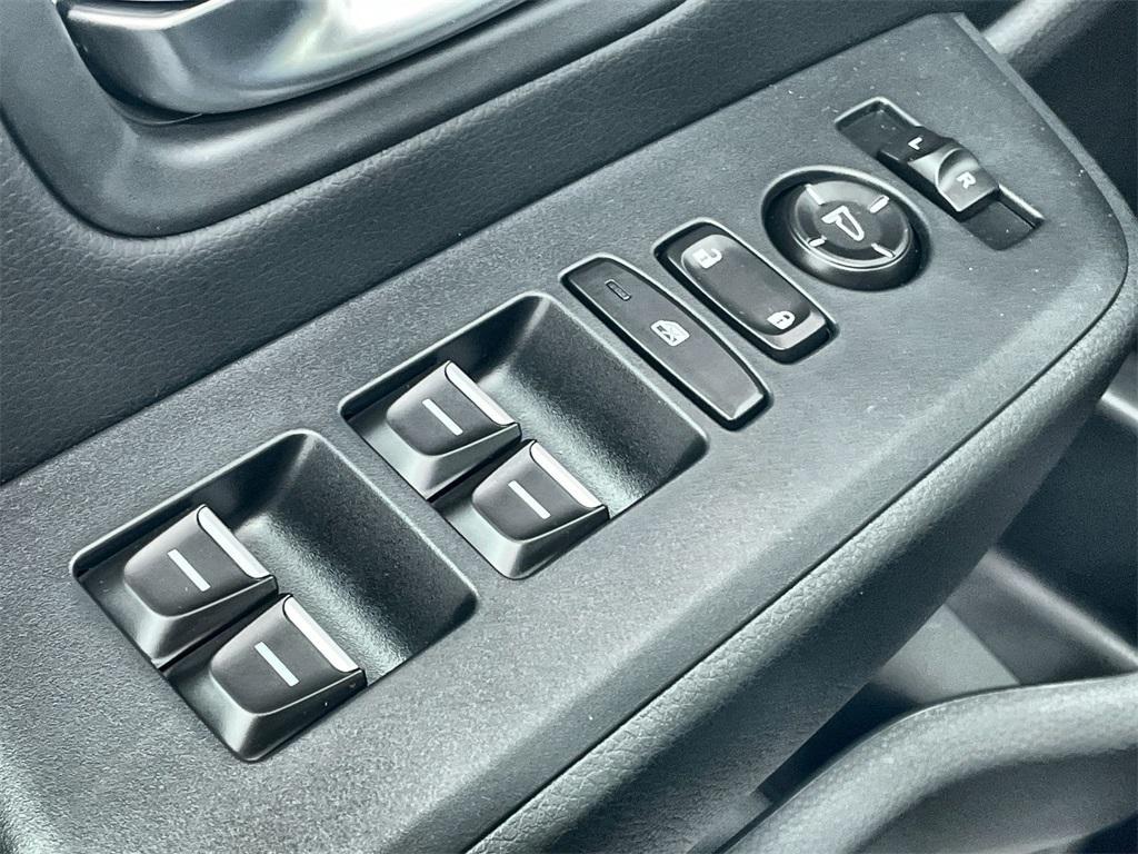 new 2025 Honda Pilot car, priced at $47,825