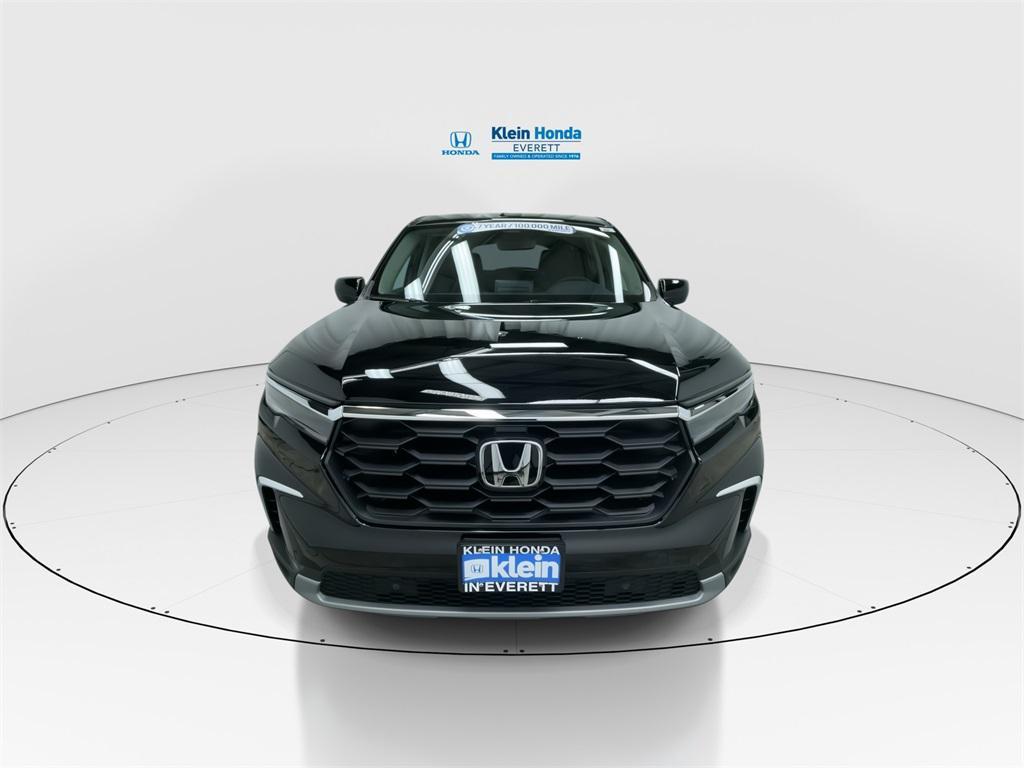 new 2025 Honda Pilot car, priced at $47,825