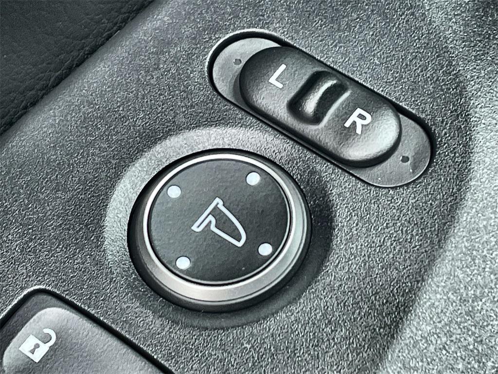 used 2025 Honda HR-V car, priced at $27,699