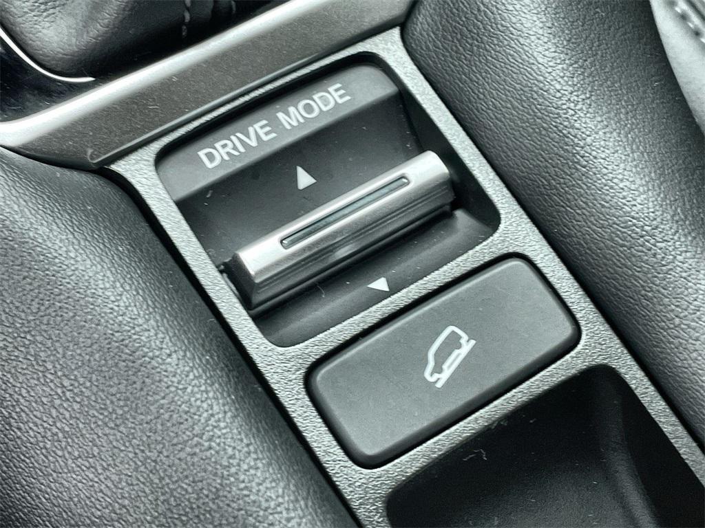 used 2025 Honda HR-V car, priced at $27,699