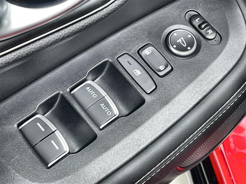 used 2025 Honda HR-V car, priced at $27,699