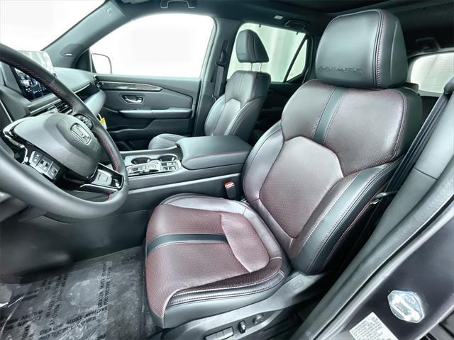 new 2025 Honda Pilot car, priced at $52,191