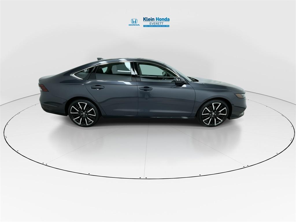 new 2025 Honda Accord Hybrid car, priced at $40,495