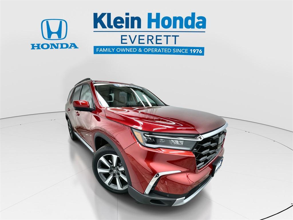 new 2025 Honda Pilot car, priced at $55,030