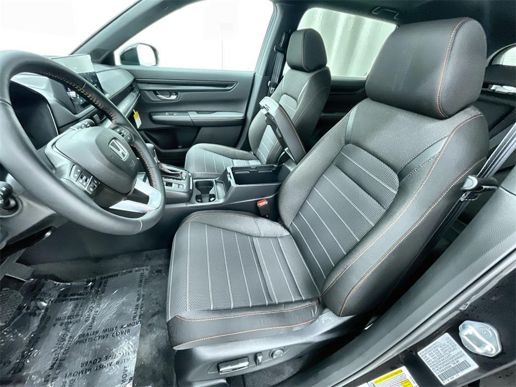 new 2026 Honda CR-V Hybrid car, priced at $38,580