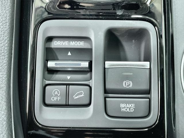 new 2025 Honda Pilot car, priced at $49,195