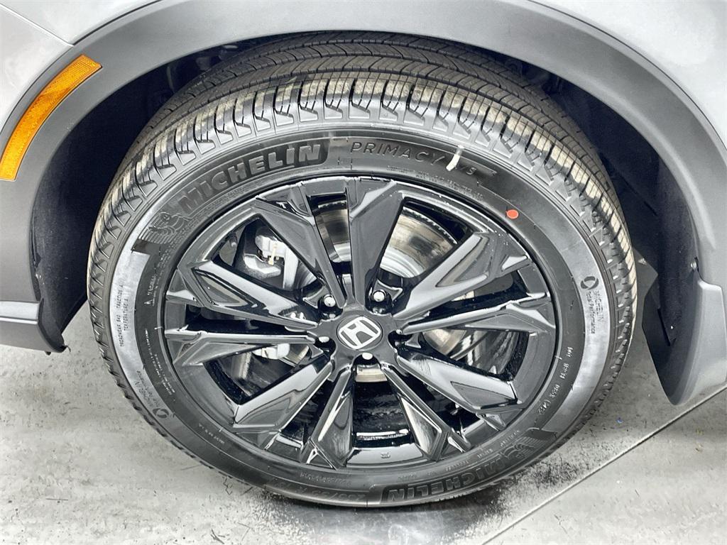 new 2026 Honda CR-V Hybrid car, priced at $43,700