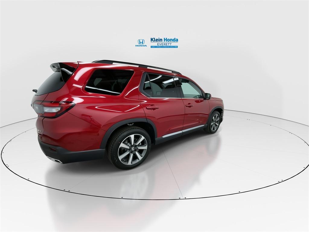 new 2025 Honda Pilot car, priced at $52,279