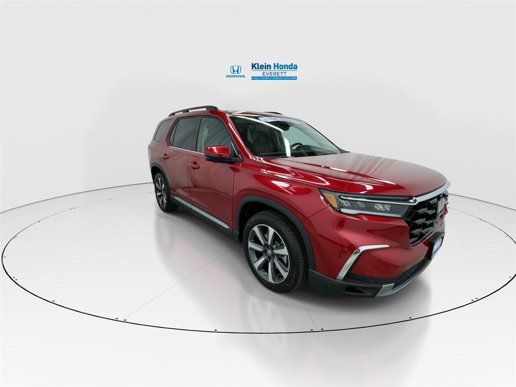 new 2025 Honda Pilot car, priced at $52,279