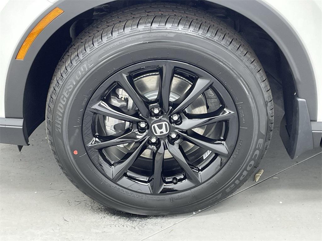 new 2026 Honda CR-V Hybrid car, priced at $42,075