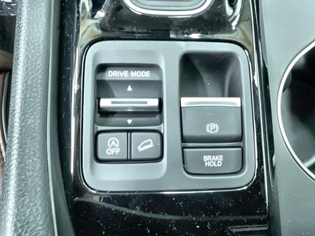 new 2025 Honda Pilot car, priced at $56,250
