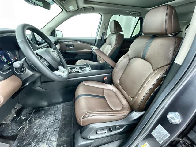 new 2025 Honda Pilot car, priced at $56,250