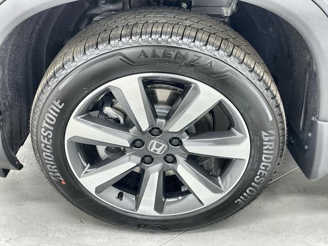 new 2025 Honda Pilot car, priced at $56,250