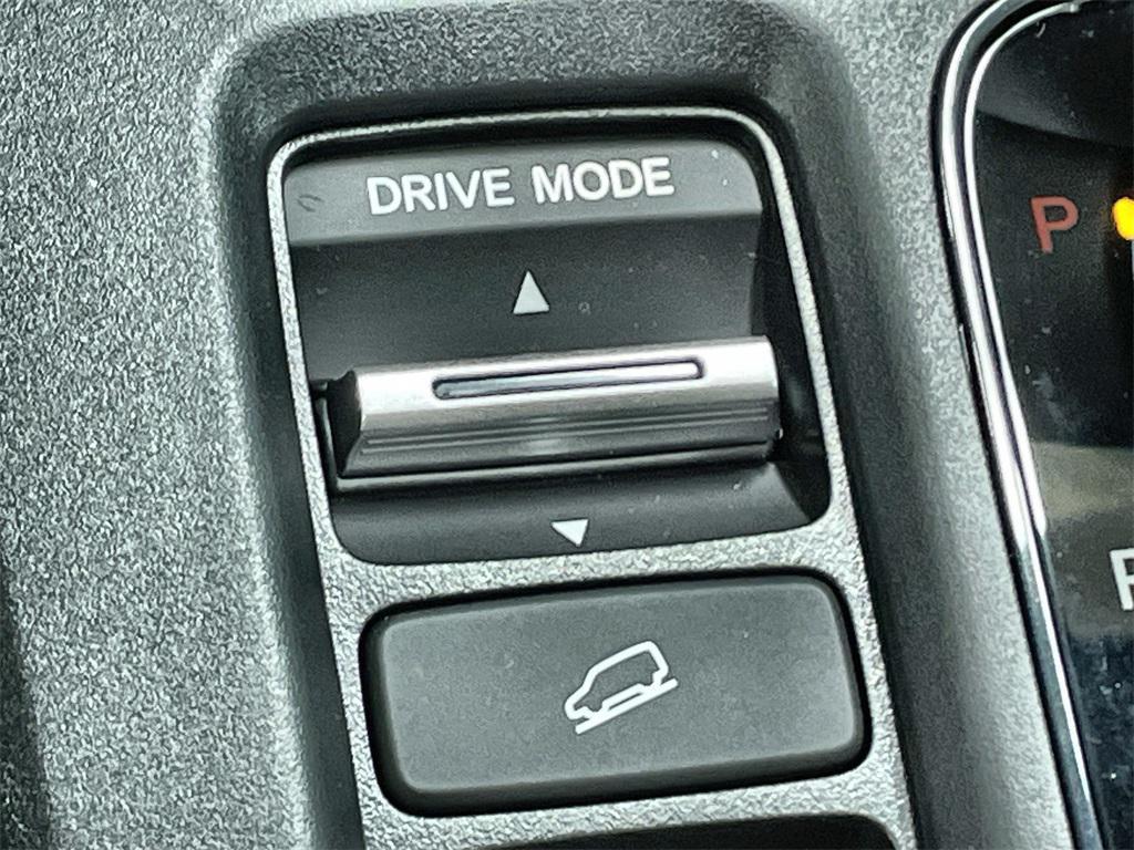 new 2026 Honda CR-V Hybrid car, priced at $37,498