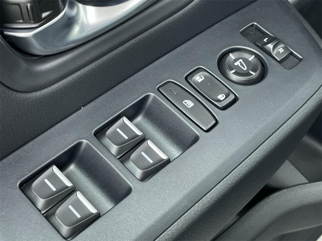 new 2025 Honda Pilot car, priced at $47,780